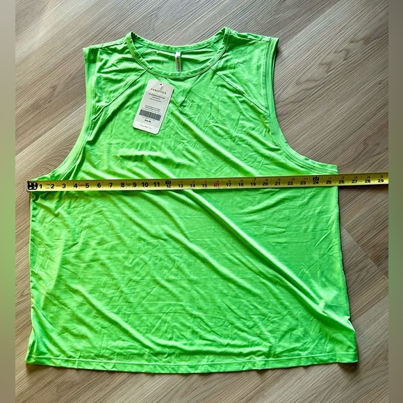 Fabletics Eco-Conscious Muscle Tank 1X Lime Gym Athleasure Athletic Summer - Picture 2 of 8